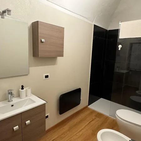 La Casa Dei Colori Lilla شقة